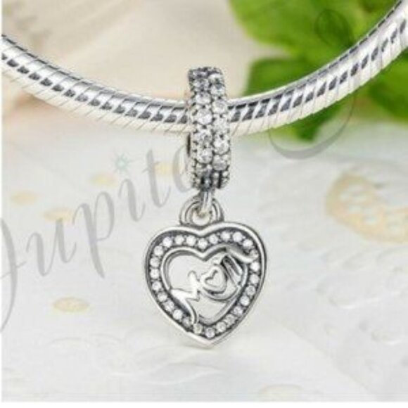 Pandora Silver Heart Mom Charm - Picture 2 of 2